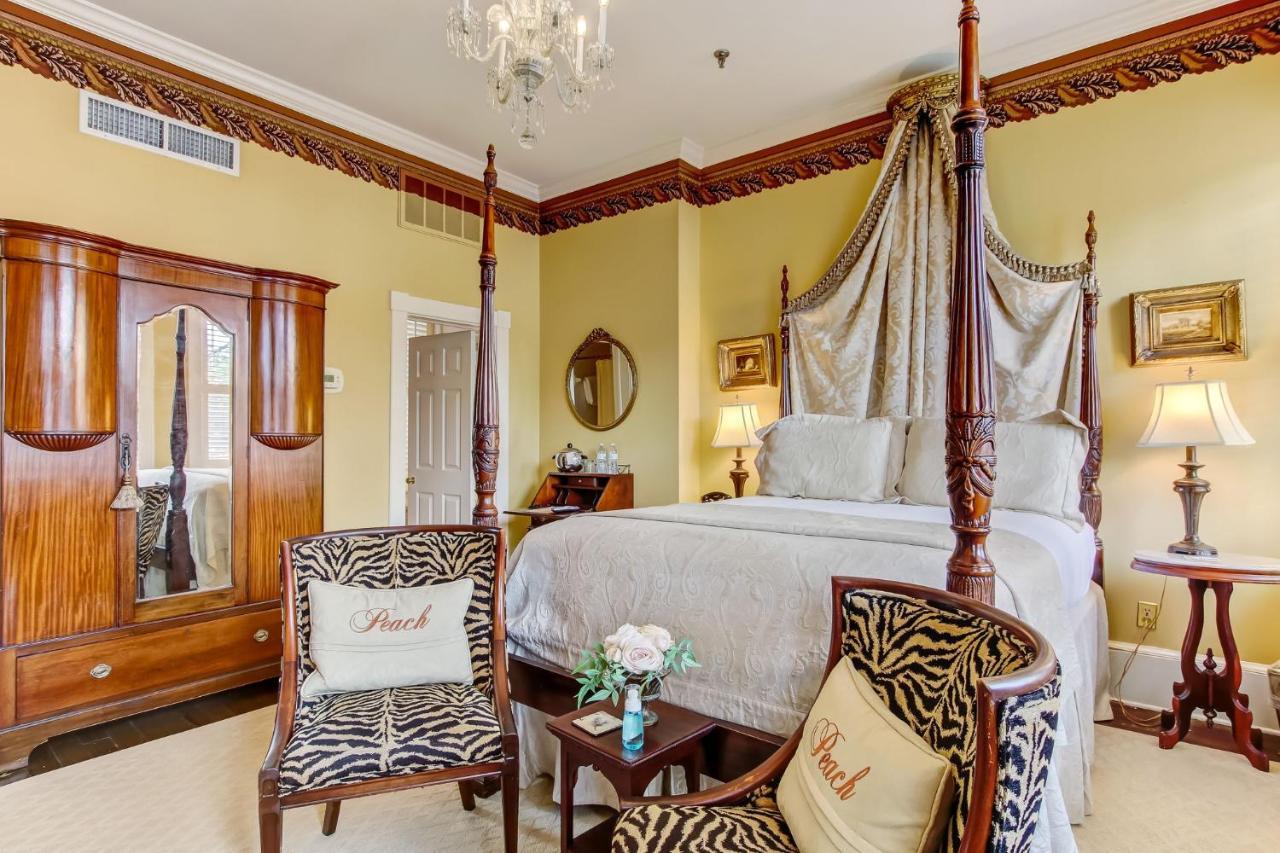 Ballastone Inn Savannah Esterno foto
