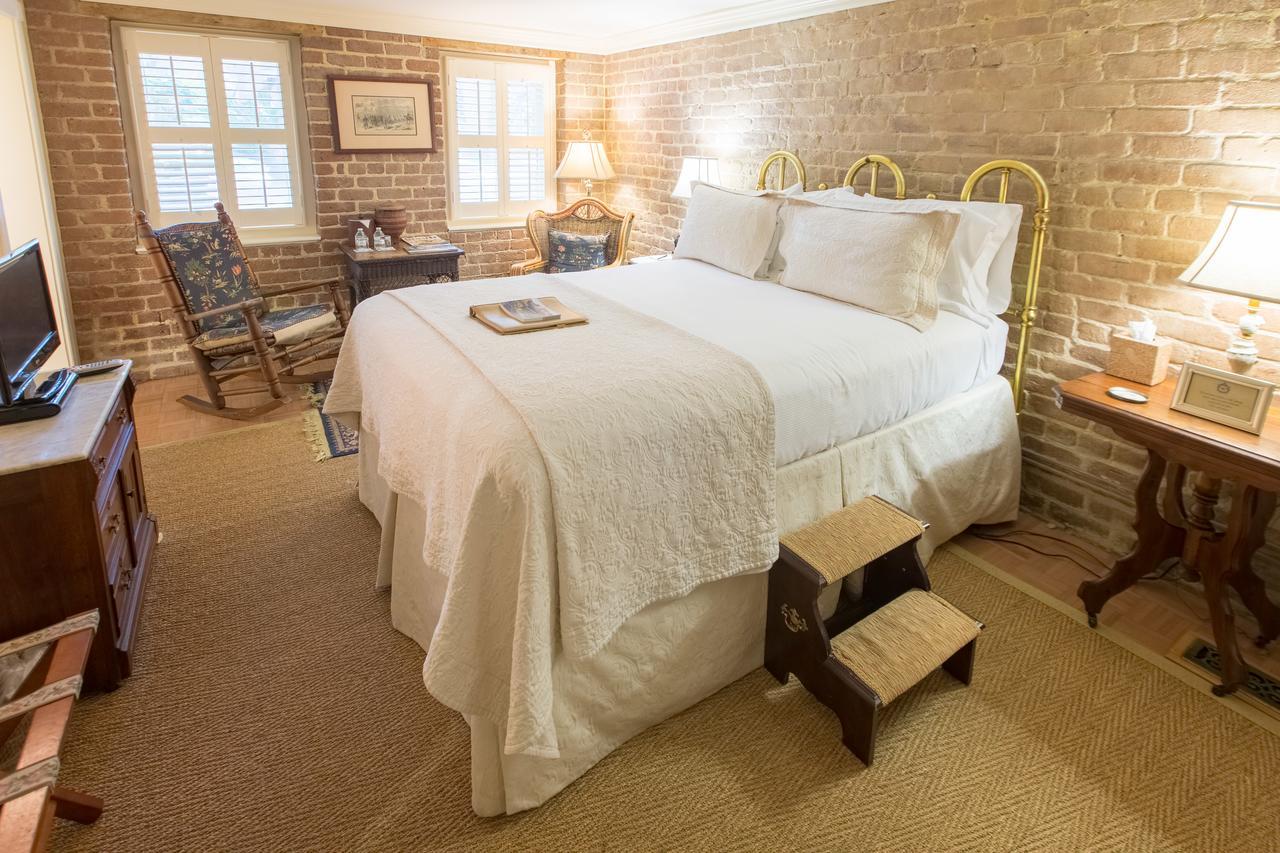 Ballastone Inn Savannah Esterno foto